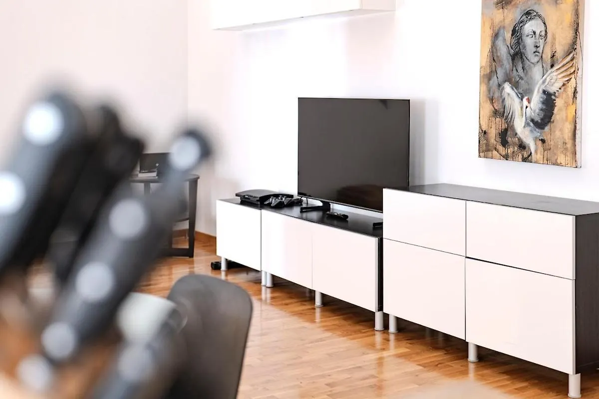 Restart Accommodations Dea Roma Apartment Rome