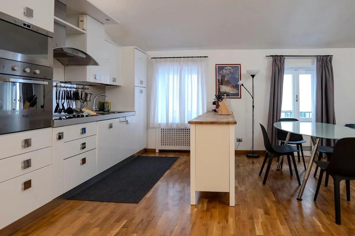 Apartment Restart Accommodations Dea Roma Italy