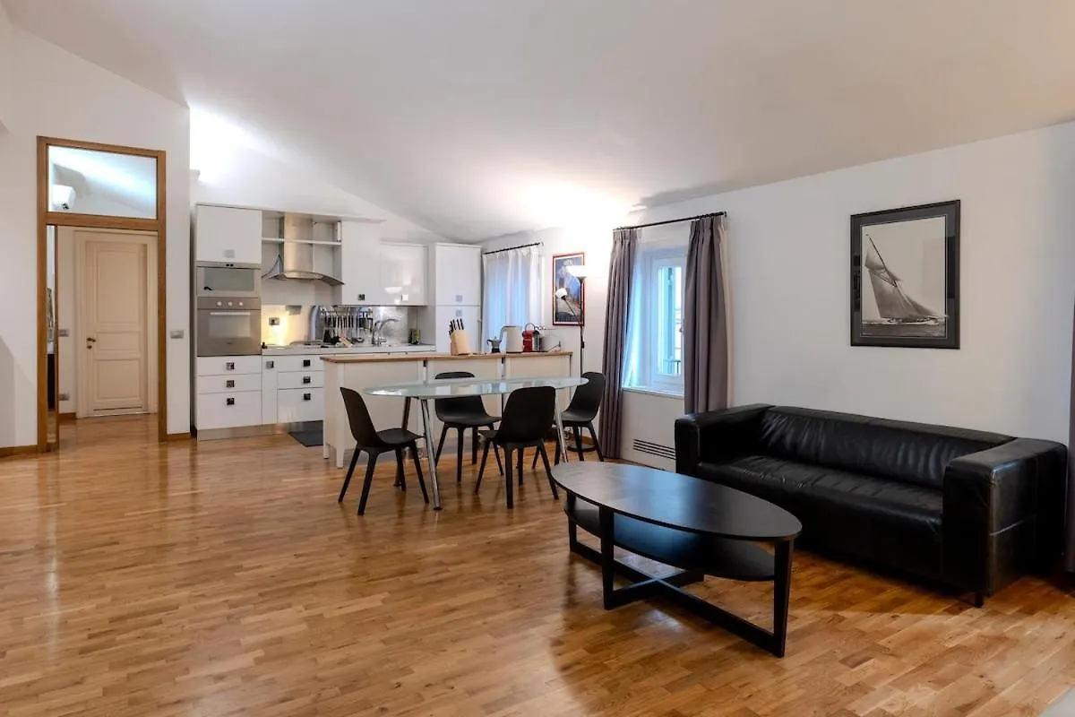 Restart Accommodations - Dea Roma Rom