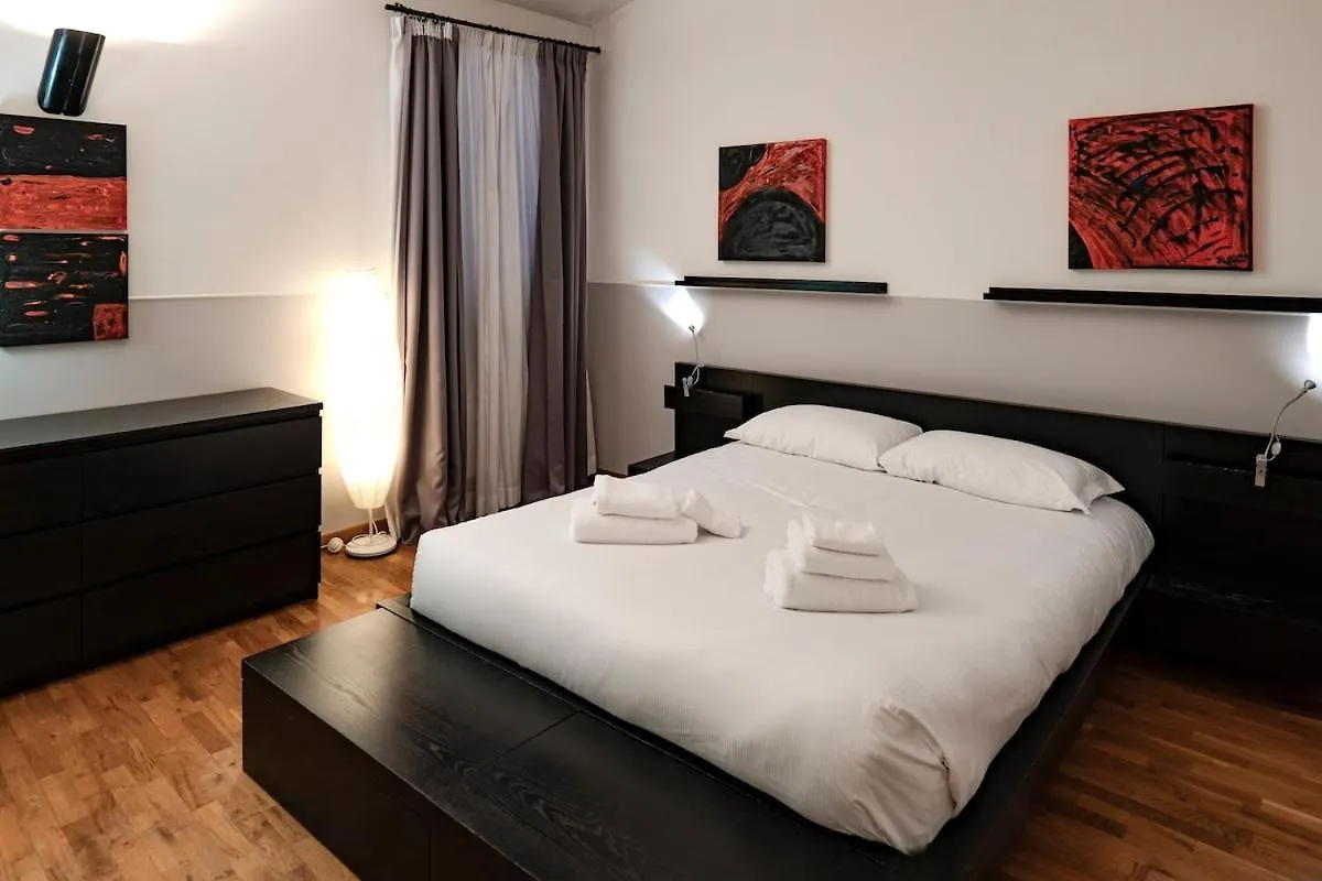 Restart Accommodations Dea Roma Apartment Rome