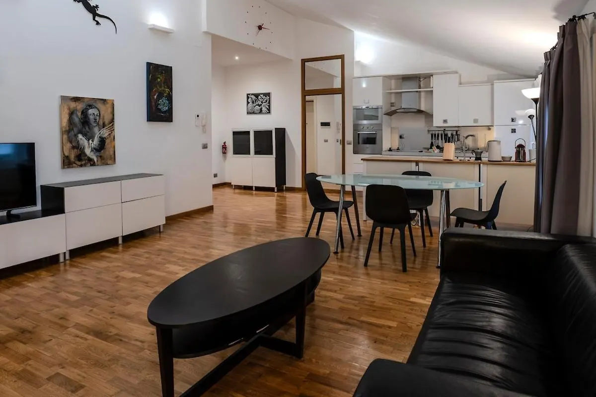 Restart Accommodations - Dea Roma Rom