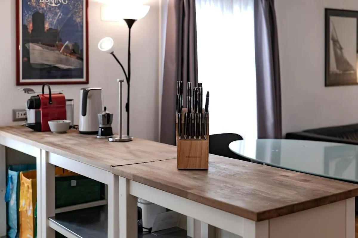 Apartment Restart Accommodations Dea Roma Italy